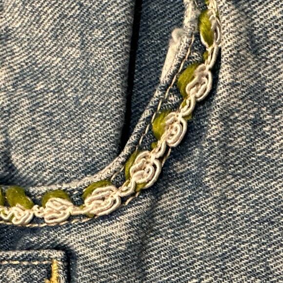 Free People Distressed Womens 28 Shorts with Eyelet Fabric Trim and Green Trim - Picture 5 of 9